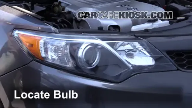 2014 Toyota Camry SE 3.5L V6 Éclairage Feux de croisement (remplacer l'ampoule)